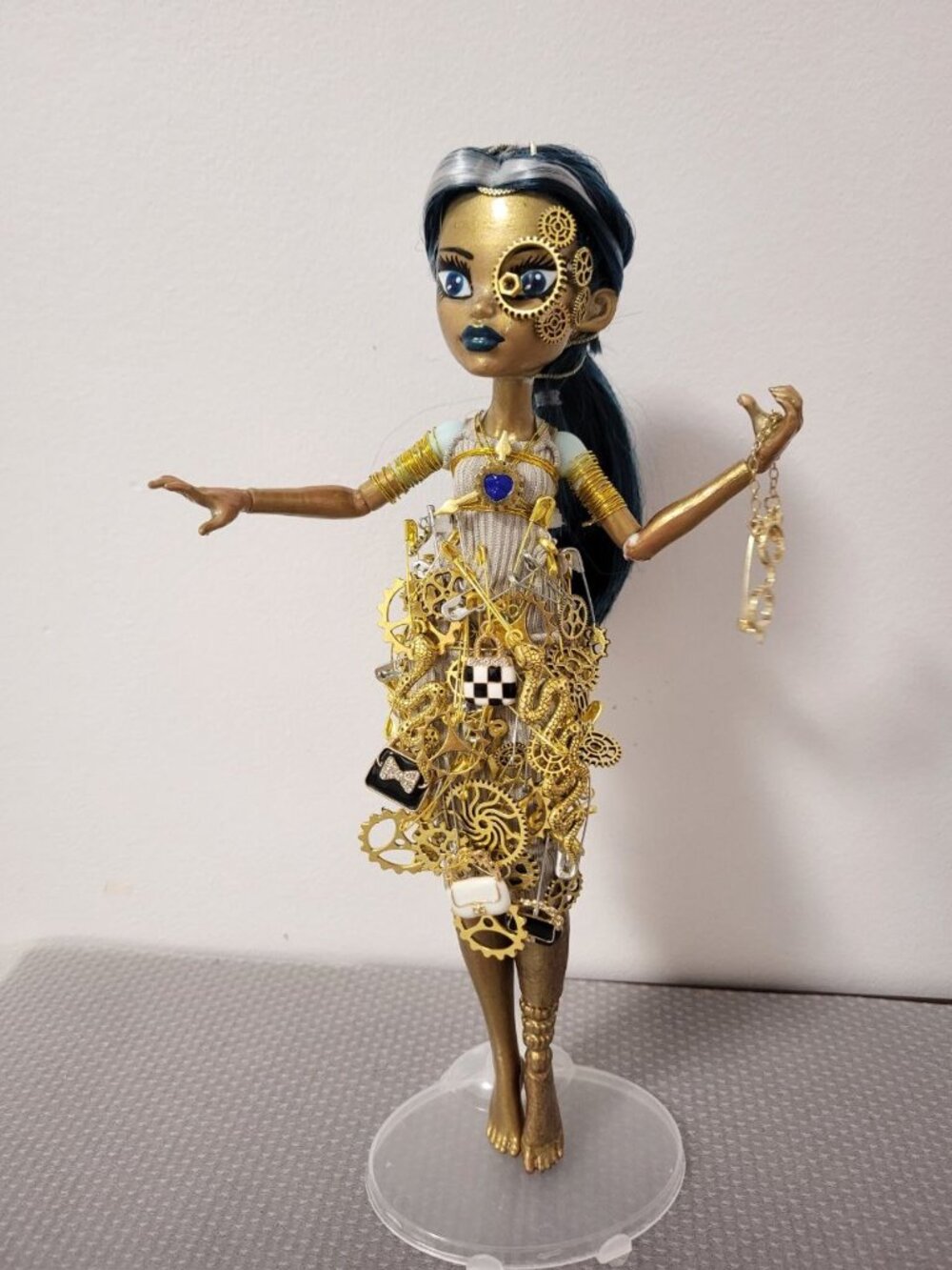 The Brass Caravan - OOAK Monster High Frankie Stein Art Doll - Picture 3 of 6